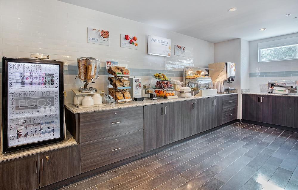 Holiday Inn Express & Suites Covington By Ihg Exteriör bild