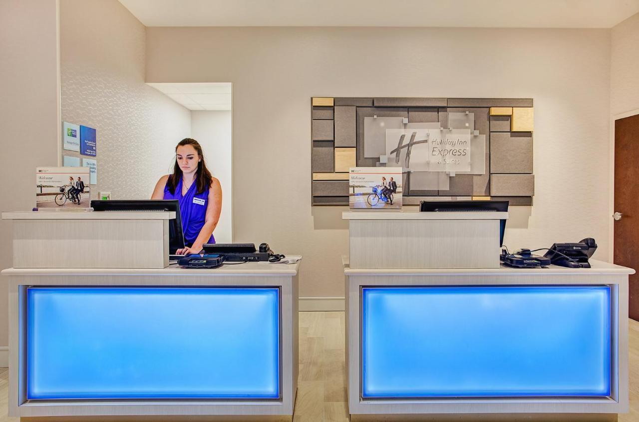 Holiday Inn Express & Suites Covington By Ihg Exteriör bild
