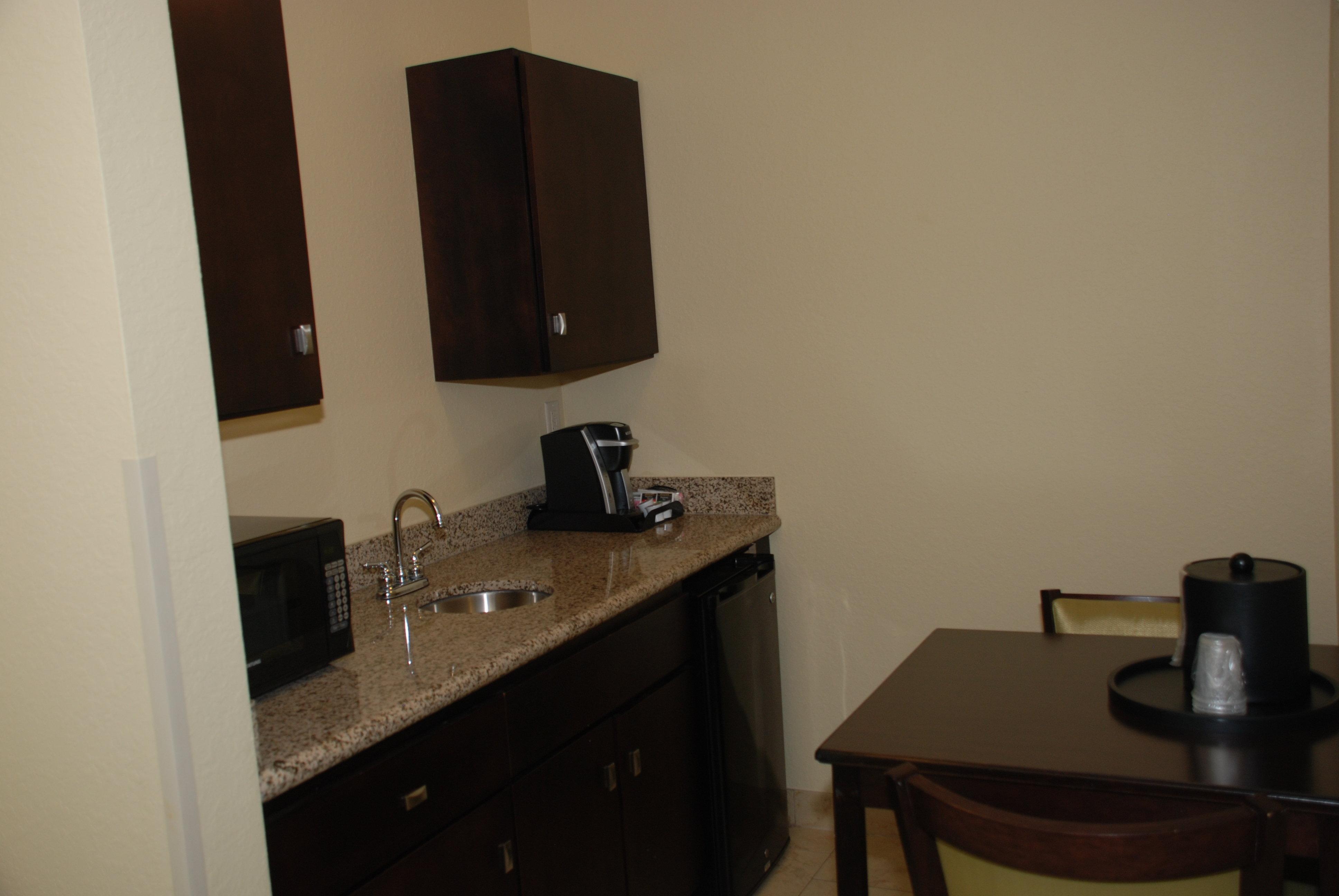 Holiday Inn Express & Suites Covington By Ihg Exteriör bild