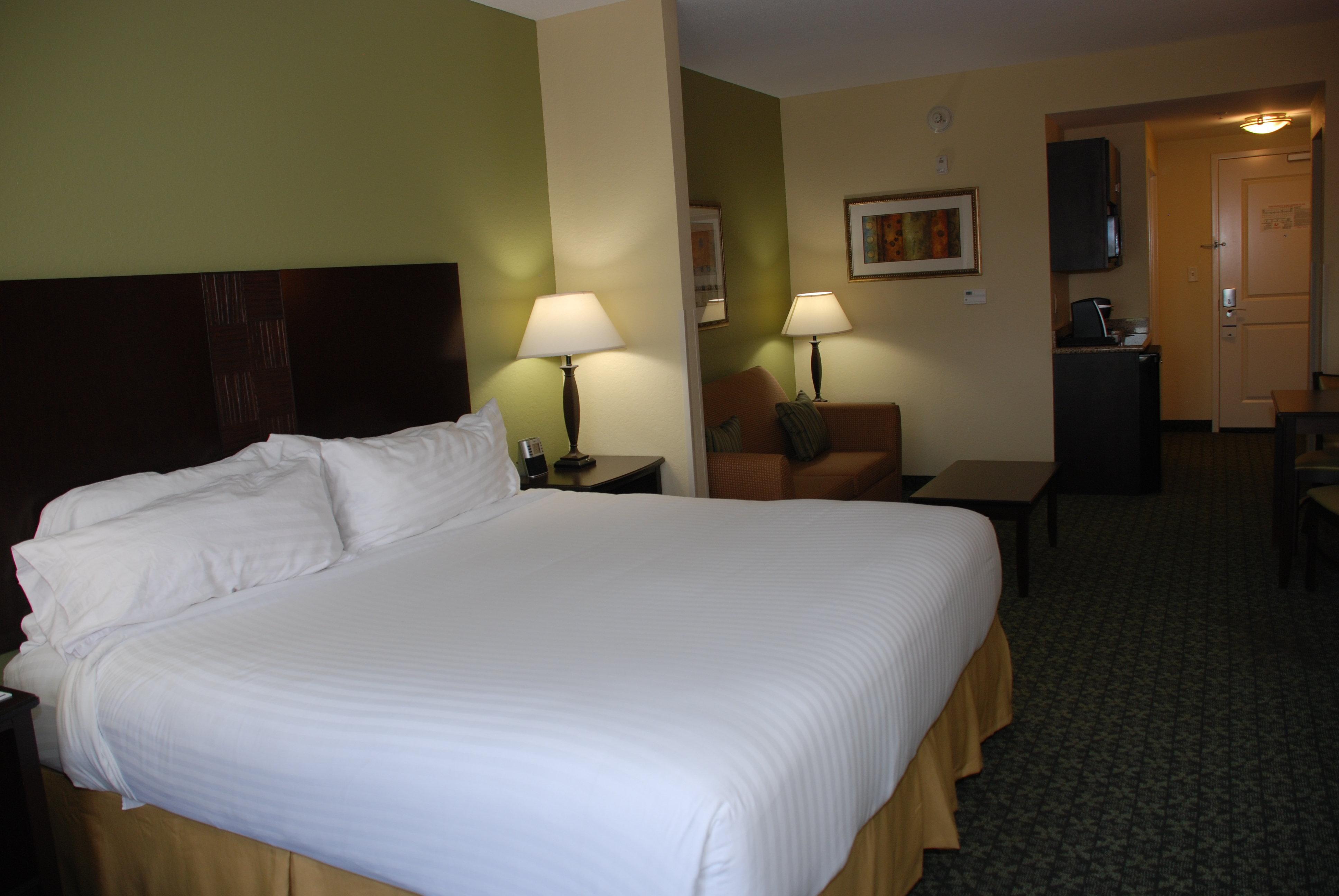 Holiday Inn Express & Suites Covington By Ihg Exteriör bild