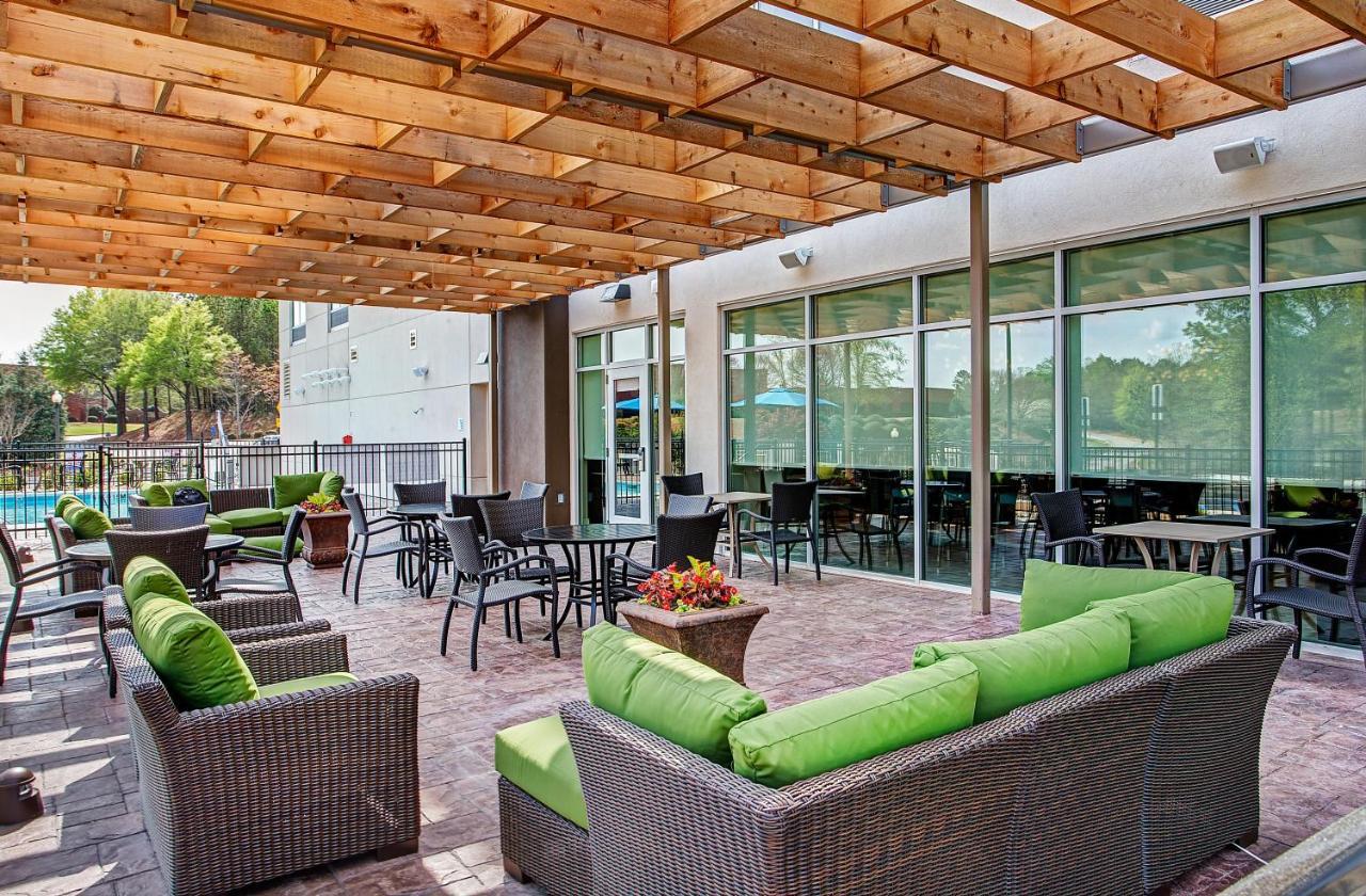 Holiday Inn Express & Suites Covington By Ihg Exteriör bild